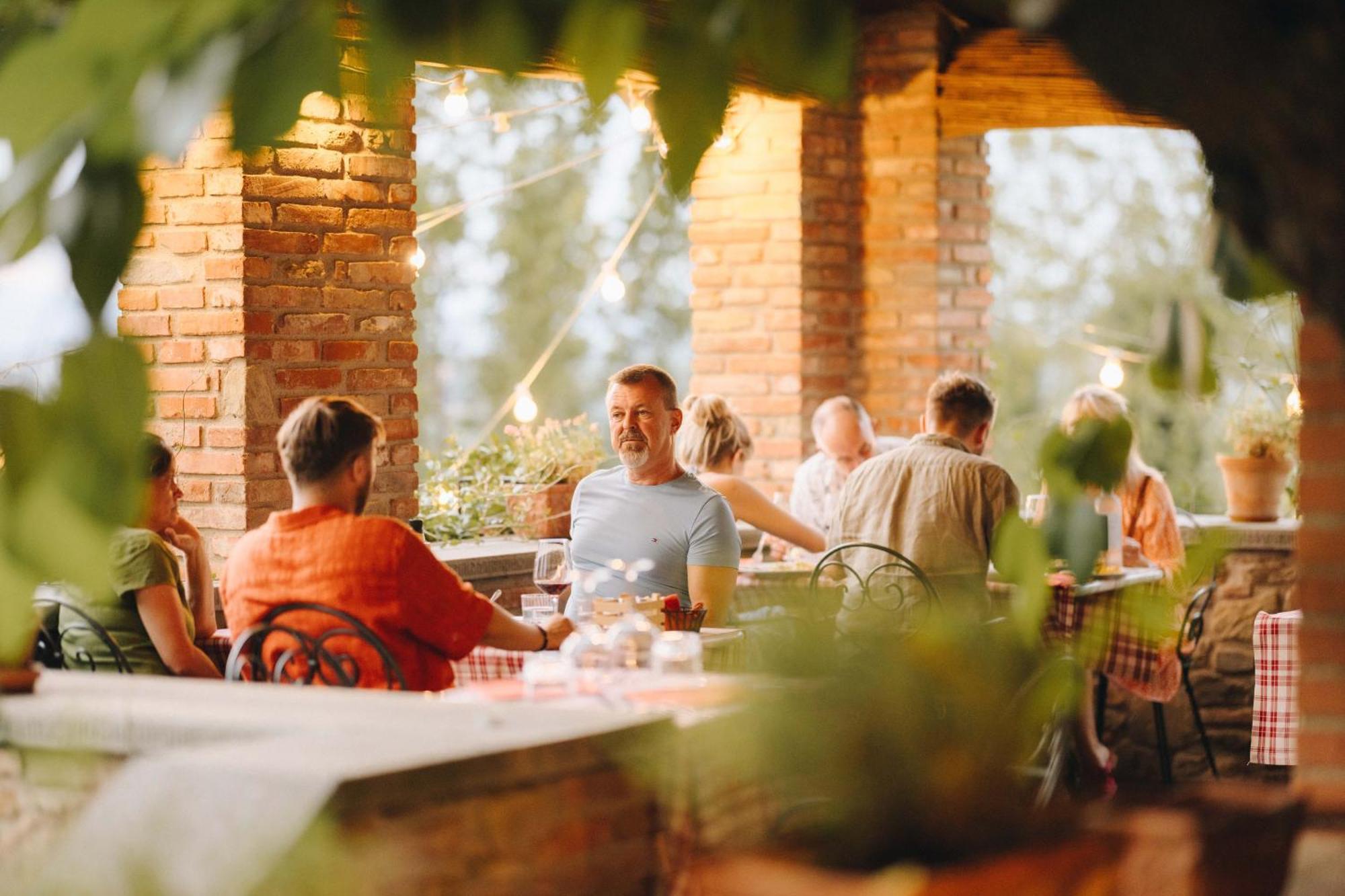 Il Palazzo - Agriturismo, Winery 阿雷佐 外观 照片